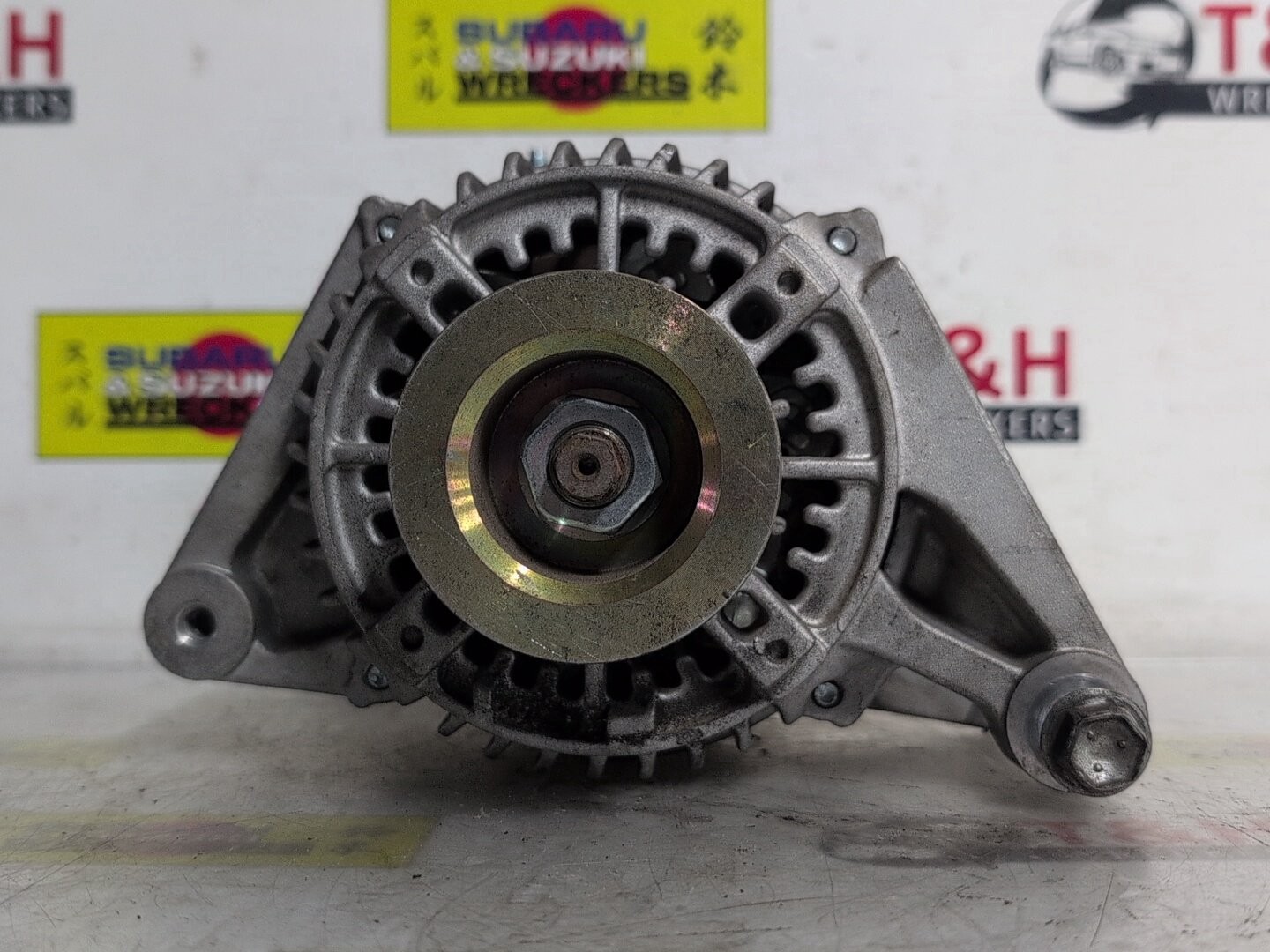 2001-2007 Toyota Corolla 1.8L Engine 1ZZ-FE Alternator Nippondenso