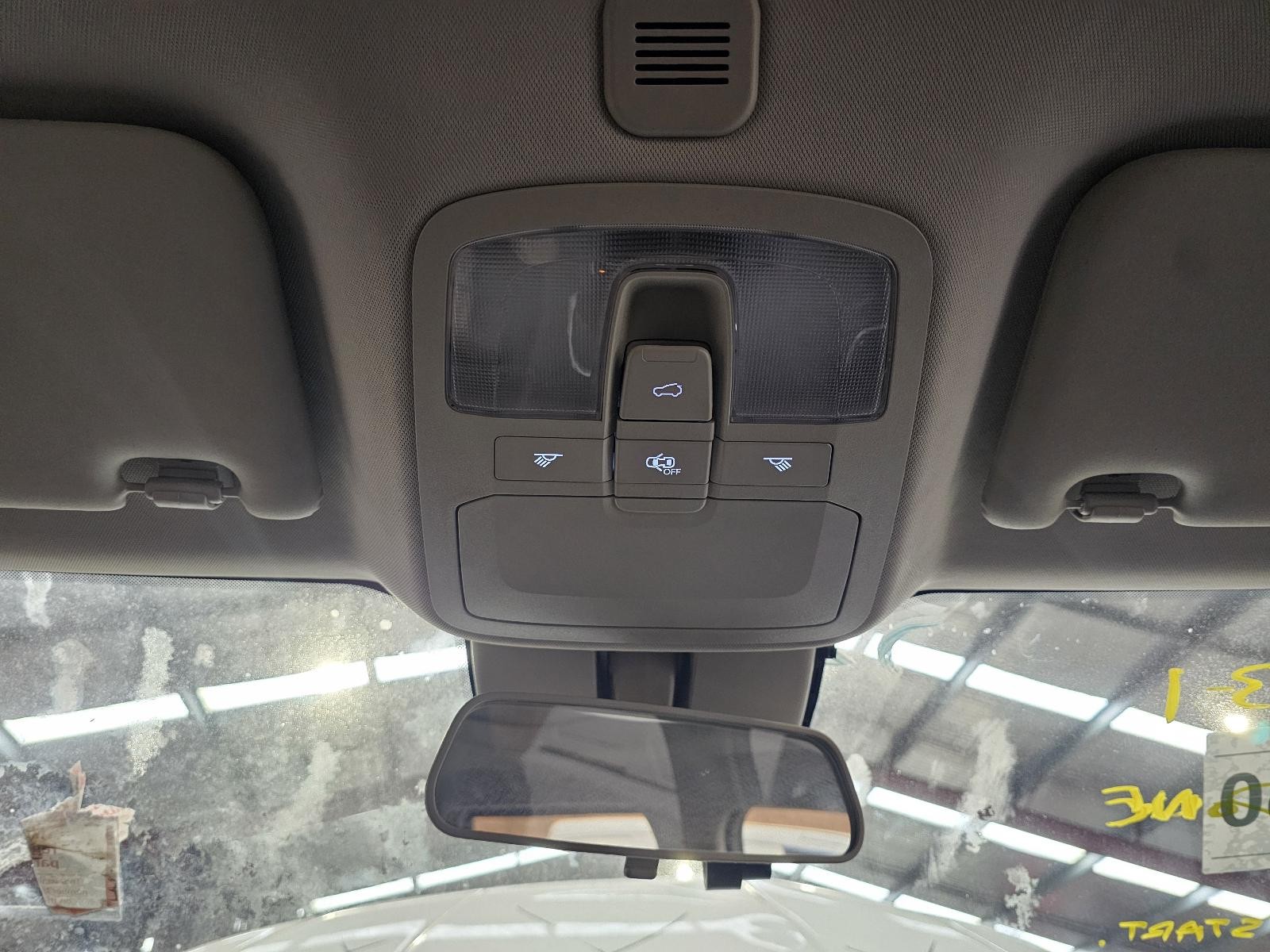 MAHINDRA SCORPIO COURTESY LIGHT Z101 06/2022-2026 NMW09250
