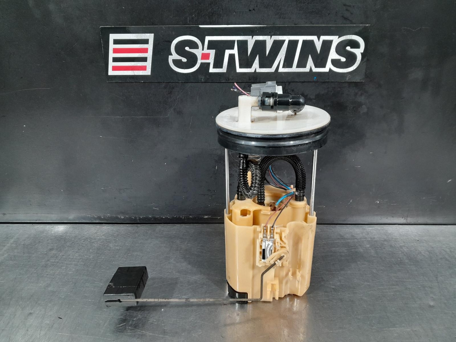 NISSAN MAXIMA FUEL PUMP J32 06/09-09/14 09 10 11 12 13 14