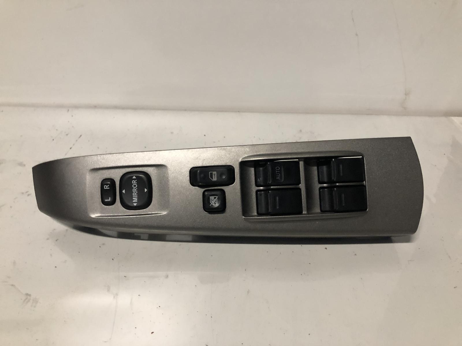 Toyota Prius Master Window Switch NHW20 10/2003-04/2009