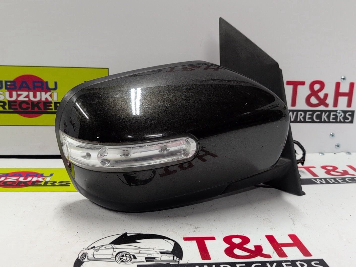 Nov 2006 to Feb 2012 - Mazda CX-7 ER - Right Door Mirror - Heated Type, 6 Wire