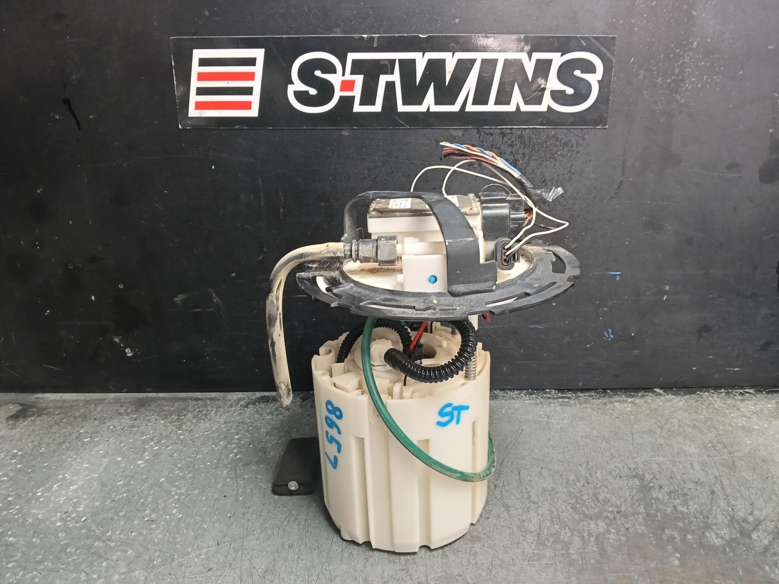HYUNDAI I30 FUEL PUMP IN TANK (PUMP &amp; SENDER), PETROL, 2.0, TURBO, G4KH, SED