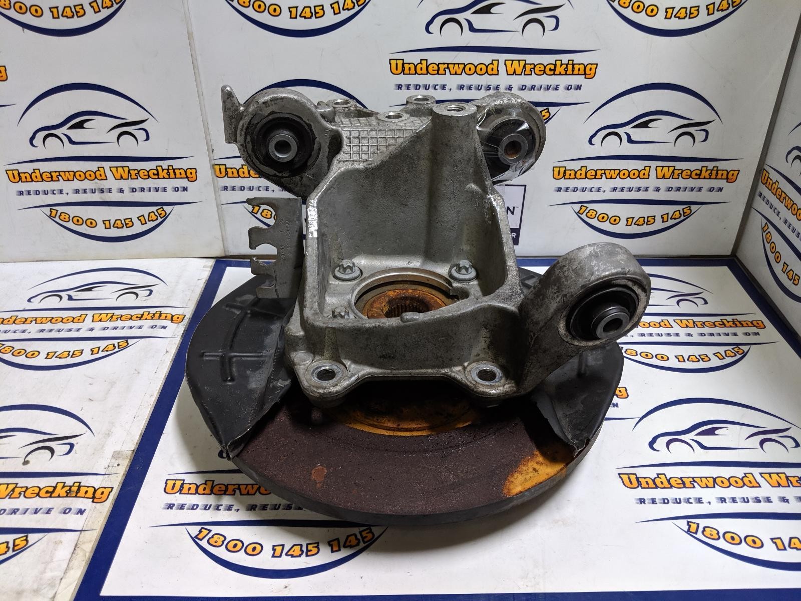 JEEP CHEROKEE LEFT REAR HUB ASSEMBLY KL, STANDARD/TRAILHAWK TYPE, 4WD, 02/14-03/