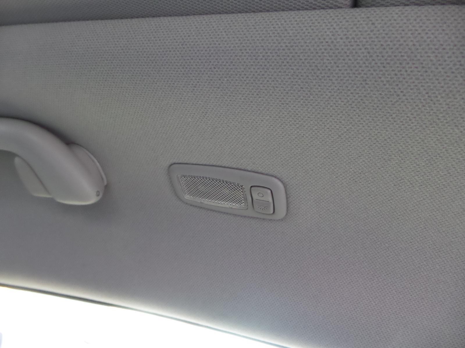 HYUNDAI I30 COURTESY LIGHT w/ SUNROOF, LEFT LH LHS SIDE, GD, 03/12-02/17