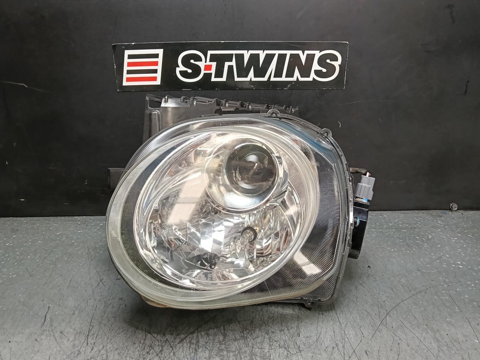 NISSAN JUKE LEFT HEADLAMP F15, XENON TYPE, CLEAR, 05/14-12/19 14 15 16 17 18 19