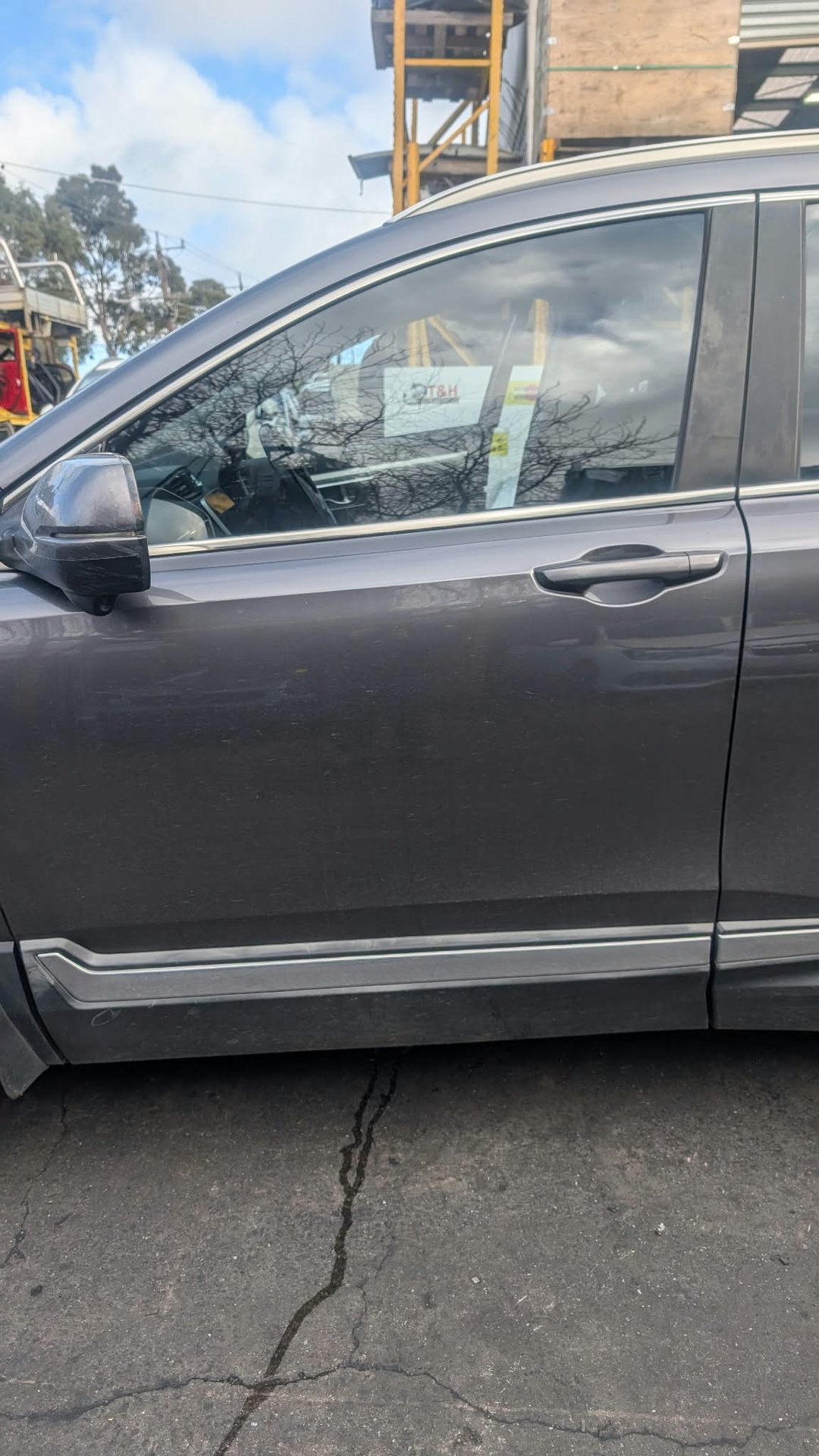 2017-2023 Honda CR-V RW Station Wagon 4WD Left Front Door