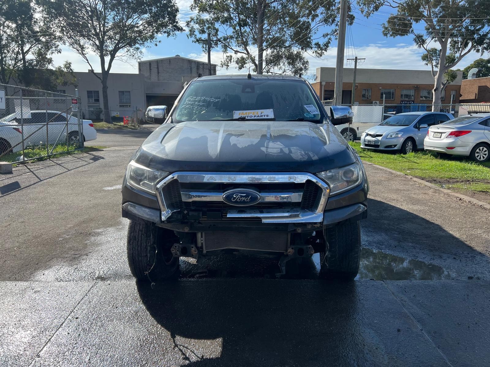 FORD RANGER PX SERIES 1-3 06/2011-04/2022 LEFT FRONT WINDOW REG/MOTOR 2 PIN