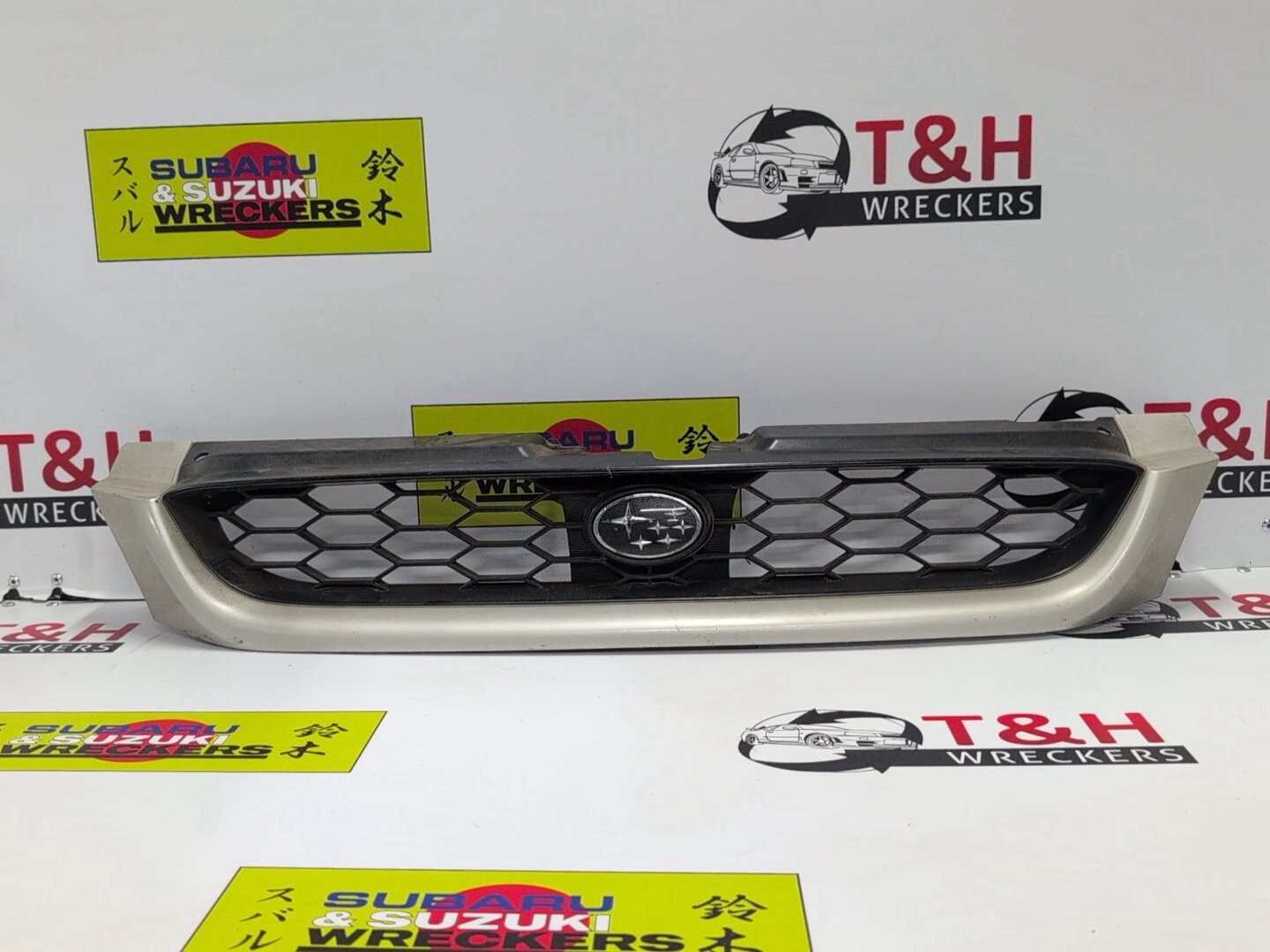 Subaru Impreza Jul 1998 - Sep 2000 WRX Radiator Grille