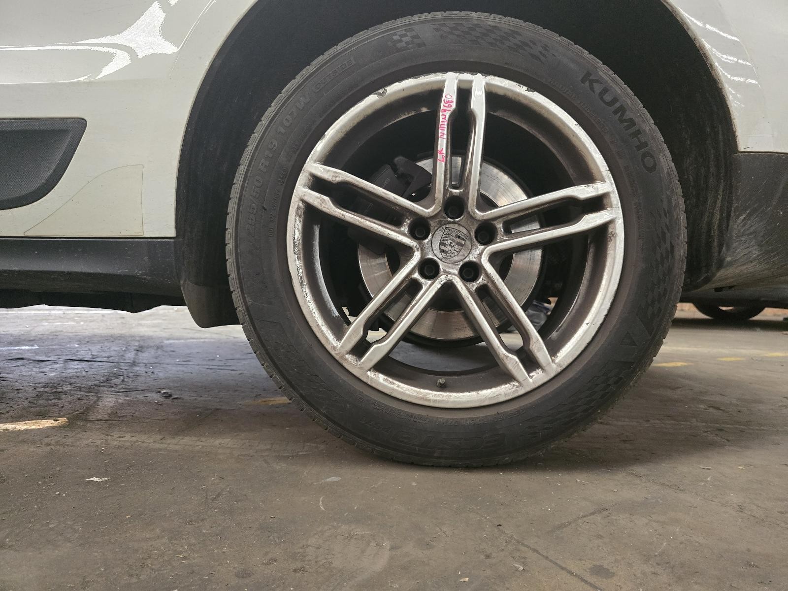 PORSCHE MACAN CALIPER LEFT REAR BLACK 95B 06/2014-2024 NMW09680