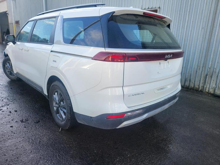 2022 Kia Carnival — Auto Diesel