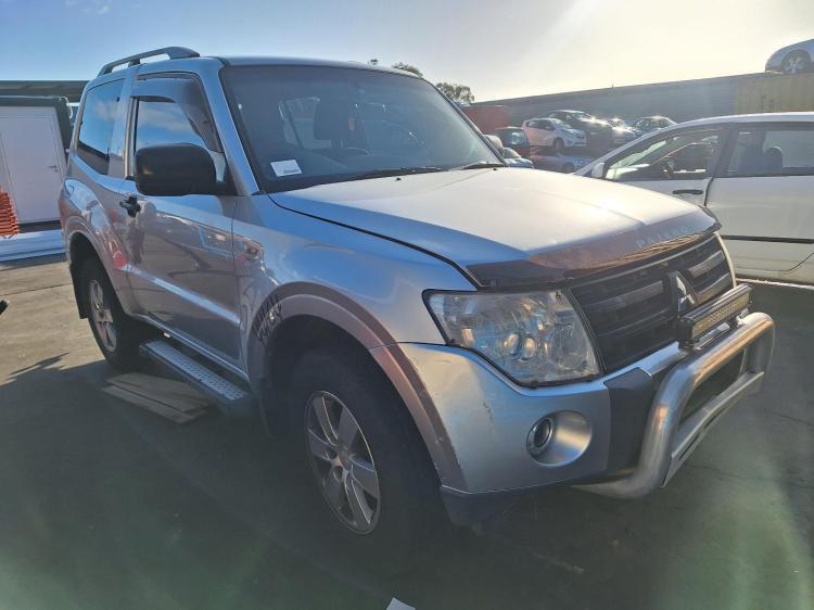 2007 Mitsubishi Pajero — Auto Petrol