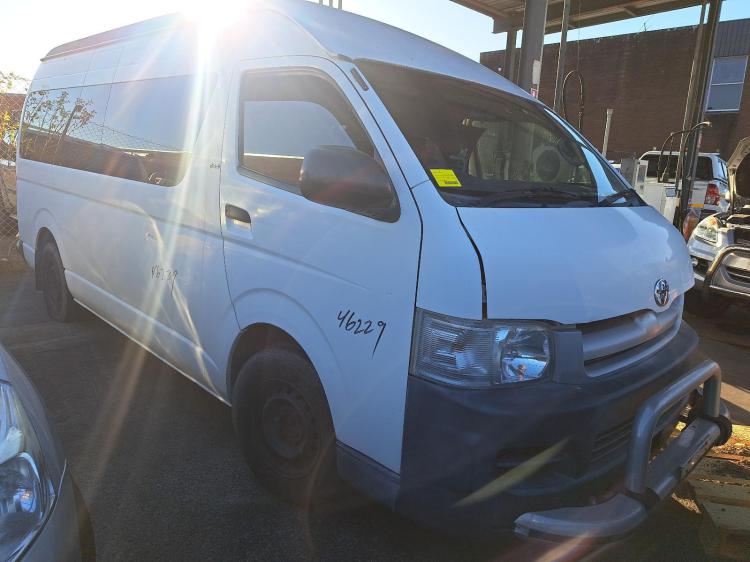 2005 Toyota Hiace — Auto Diesel