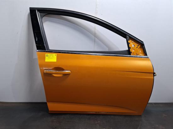 2018 Renault Megane — Right Front Door