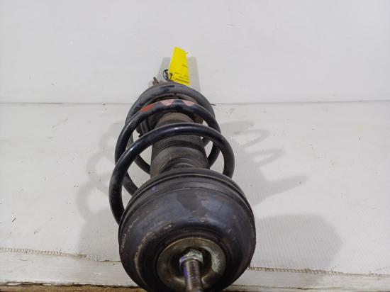 3 MG 3 — Right Front Strut