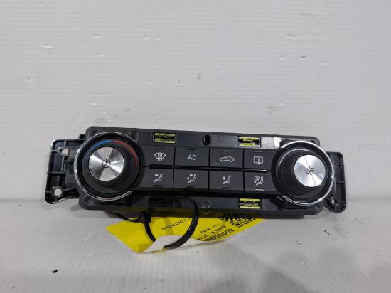 3 MG 3 — HEATER/AC Controls