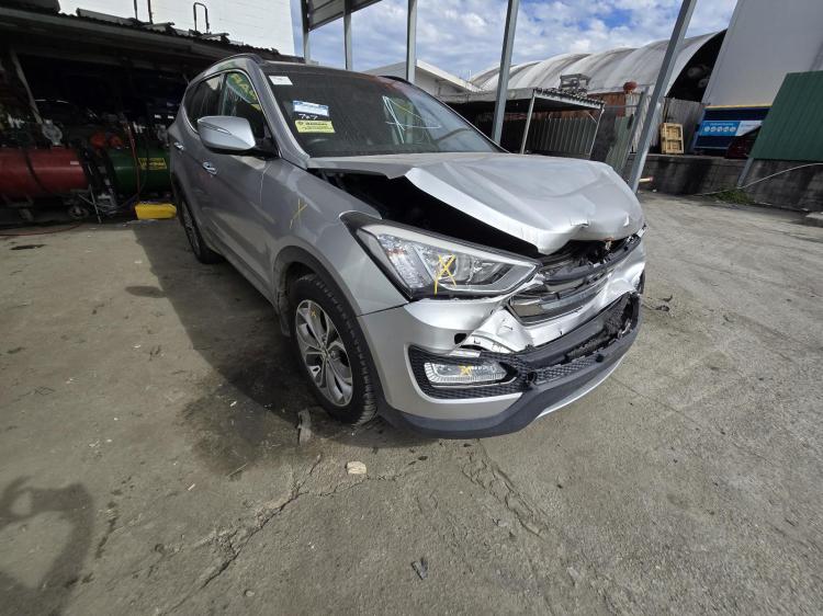 2013 Hyundai Santa Fe — DM HIGHLANDER Auto Diesel