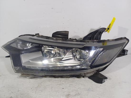 2015 Mitsubishi Outlander — Left Headlamp