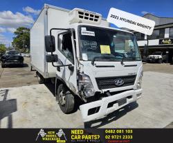 2019 Hyundai Mighty — Left Guard 440: ex series, 01/15-   - condition: a -  (sku: 756512