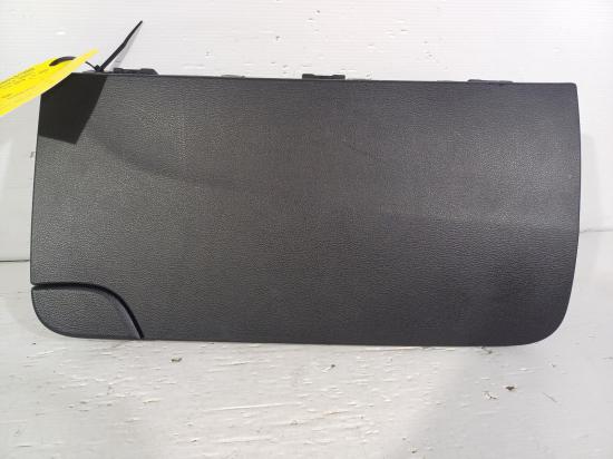 2019 LDV D90 — Glove Box