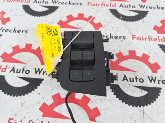 2022 Tesla Model 3 — RH FRONT MMASTER SWITCH