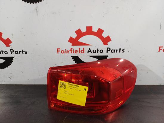 2013 Volkswagen Tiguan — Right Taillight