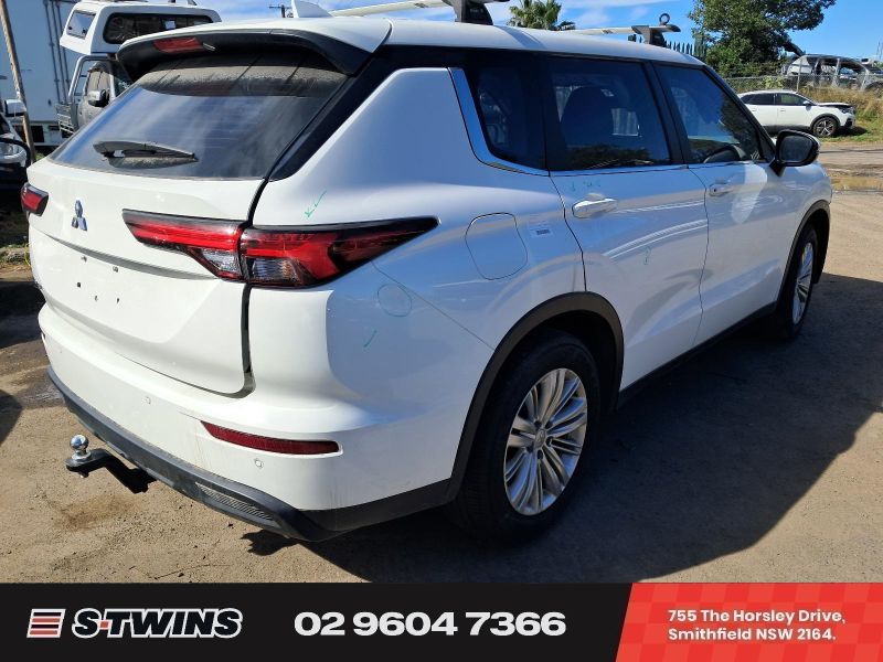 2022 Mitsubishi Outlander — ZM Auto Petrol