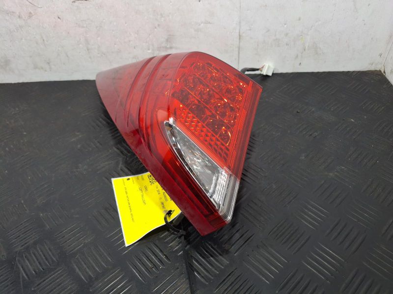 2014 Honda Civic — Left Taillight