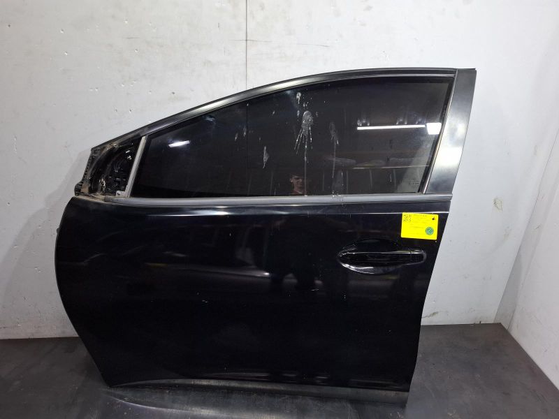 2013 Honda Civic — Left Front Door