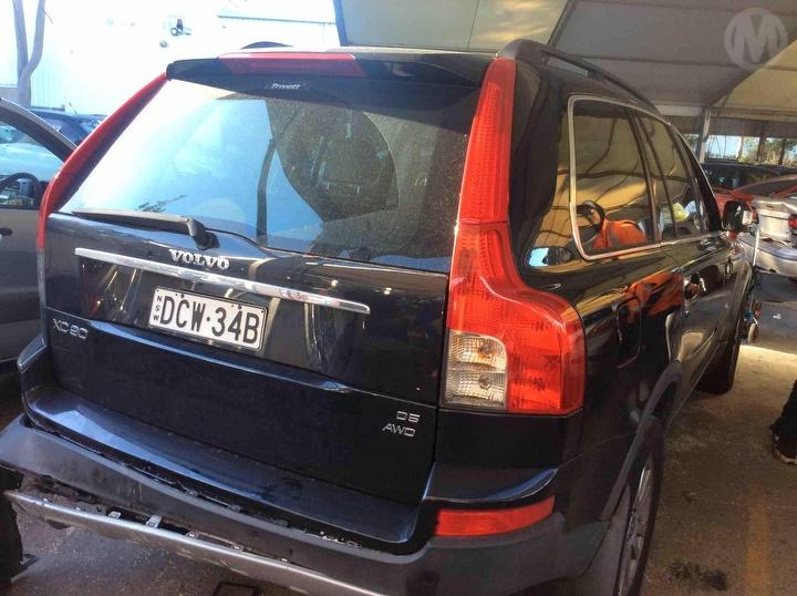 2006 Volvo XC90 — 2.4L D5244T4 Auto Diesel
