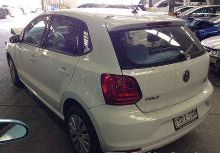 2015 Volkswagen Polo — Manual Gas/Petrol